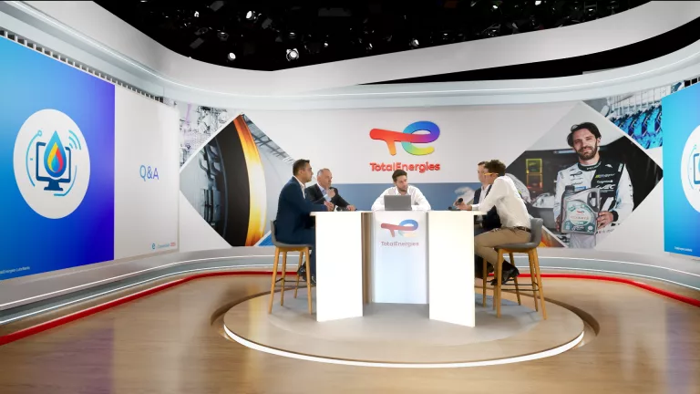 Discussion autour de TotalEnergies.